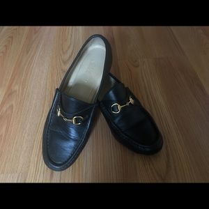 Gucci black leather classic loafer horsebit 7 1/2